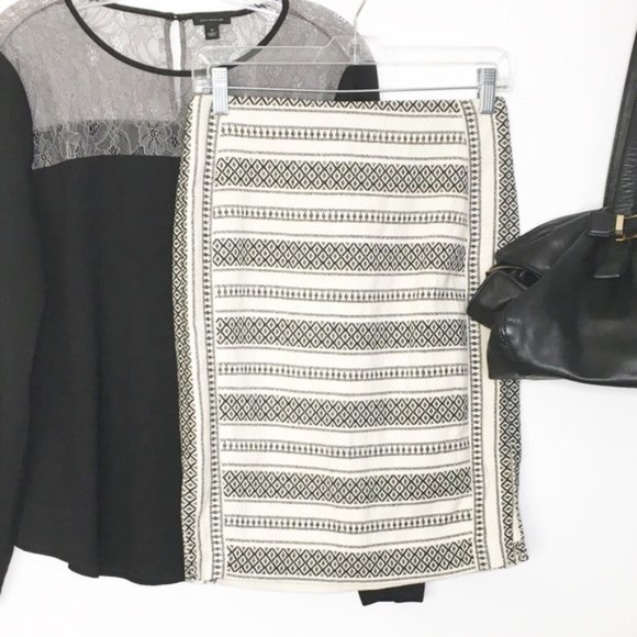 LOFT Dresses & Skirts - 🔴10/$25 Ann Taylor Loft Pencil Skirt 4P NWT